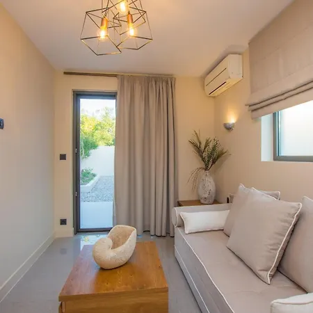 Drallos Luxury House Holiday home *