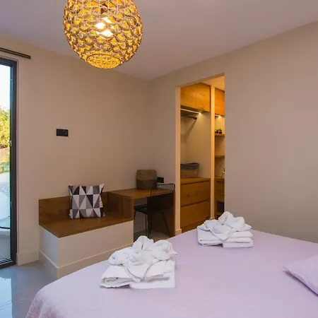 Holiday home Drallos Luxury House *